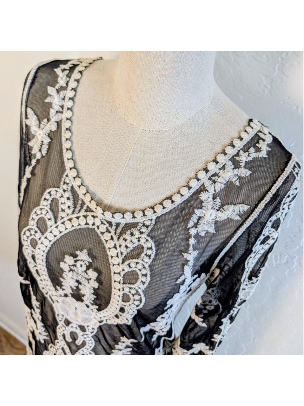YouareNotAlone Black Mesh Embroidered Lace Boho Tunic Top Small Festival Romance - Picture 7 of 11